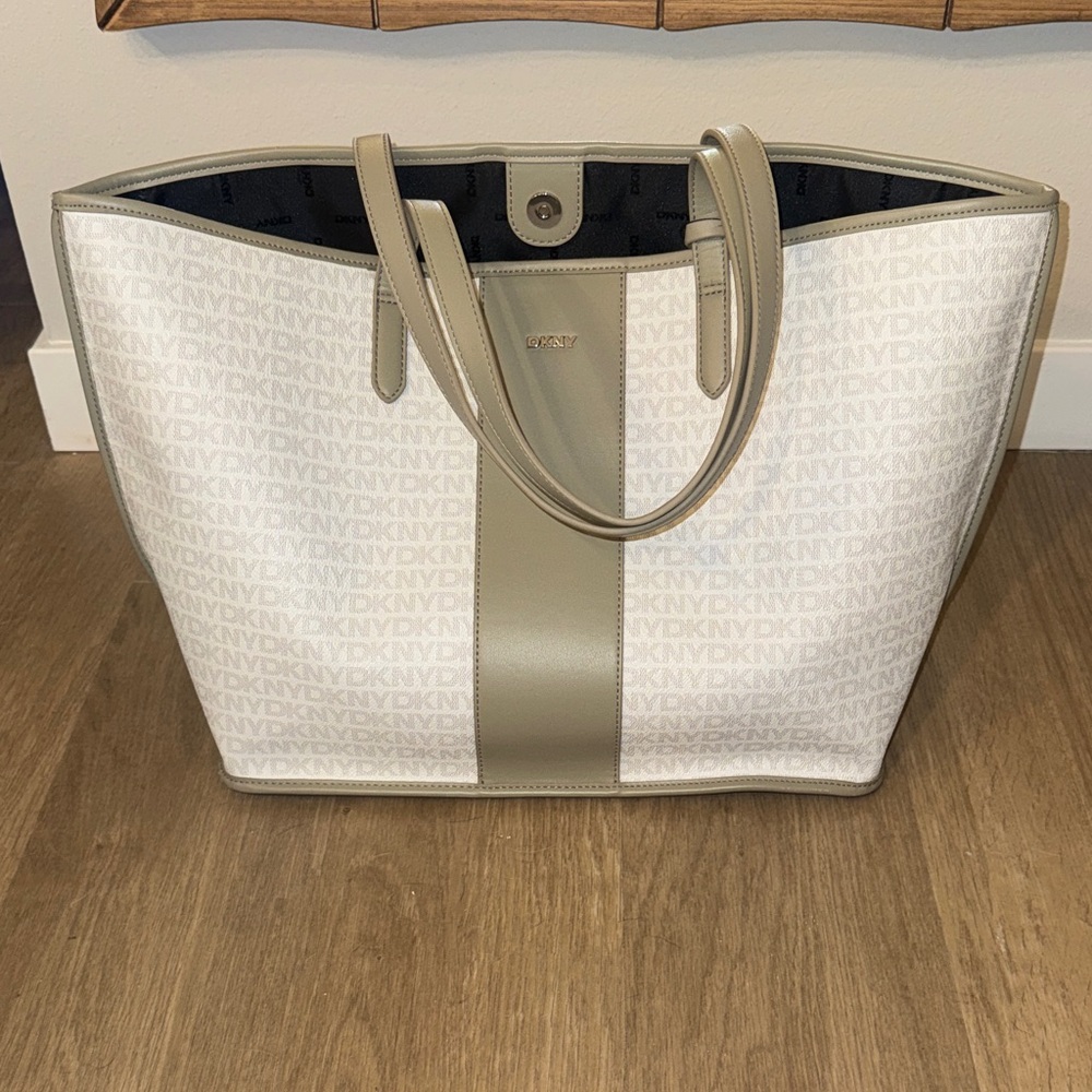 DKNY Tote Bag